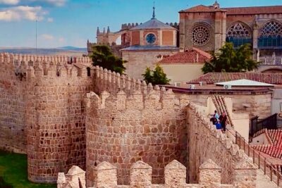 Travel through Segovia and Avila in a Small Group from Madrid - Getting to Segovia in a small group (and why the meeting point matters)