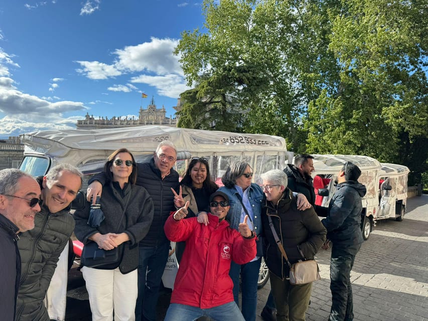 Tuk Tuk Tour with Wine Test in Madrid - Where the tour takes you: Plaza Mayor, Royal Palace area, and Retiro Park