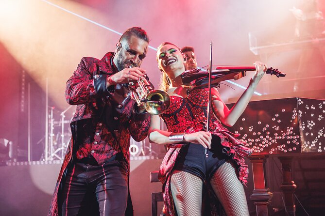 WAH Madrid : Show and Music Experience, Gastronomy and Party - The Cathedral finish: live music that carries the night forward
