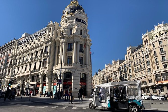 Welcoming tour Madrid - A Tuk-Tuk Intro to Madrid: Fast, Private, and Built for Photos